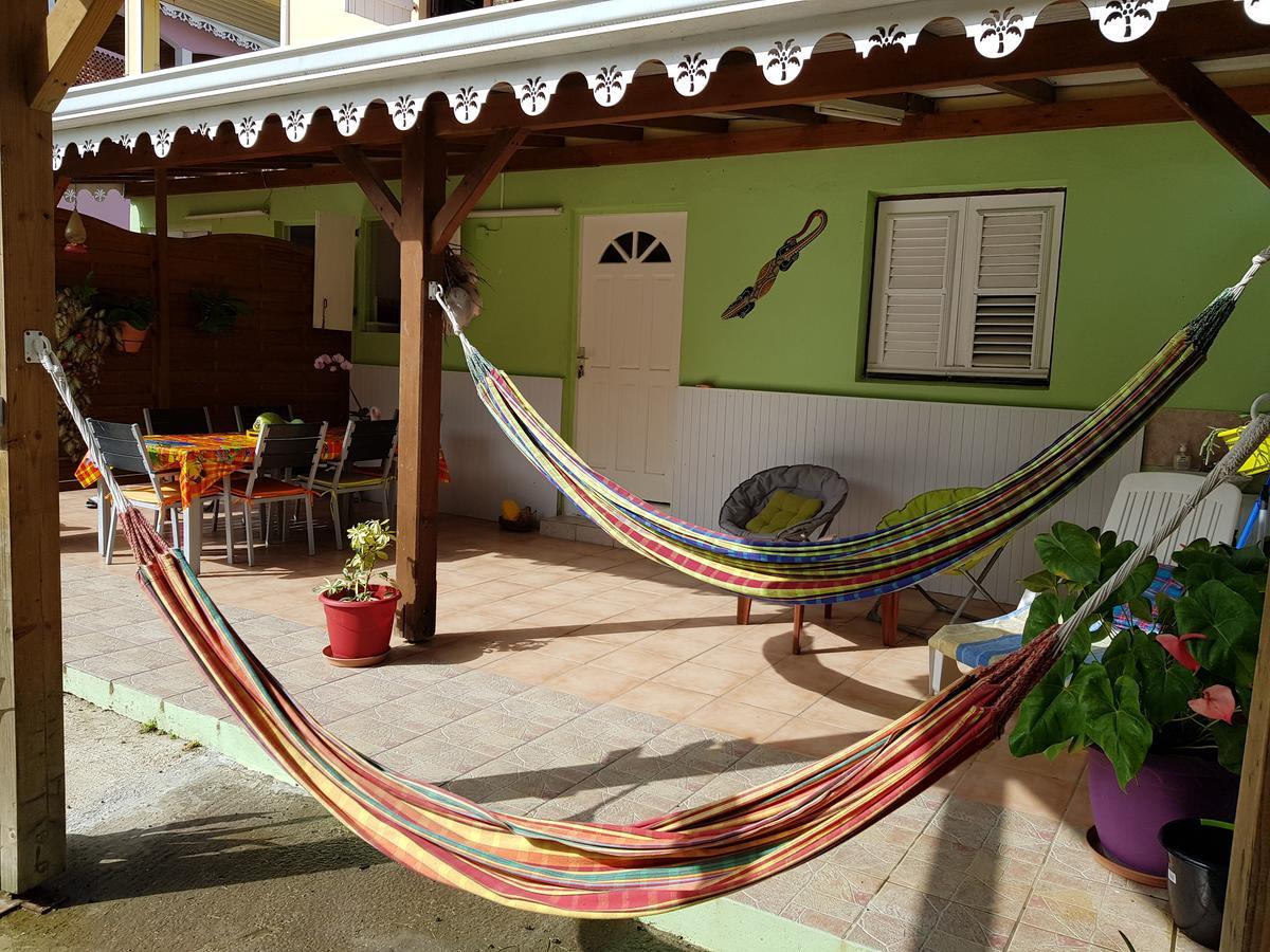 Bel Appartement - Proche Des Plages De Sainte Anne Buitenkant foto